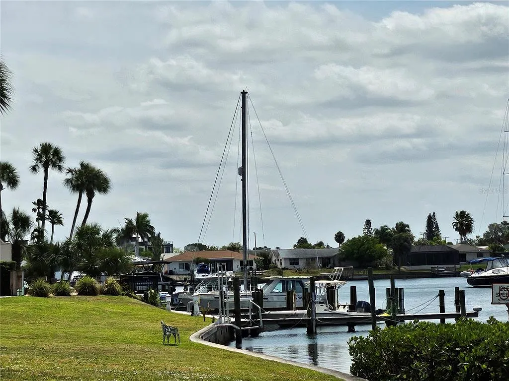 Building Photo - 1028 Apollo Beach Blvd #19