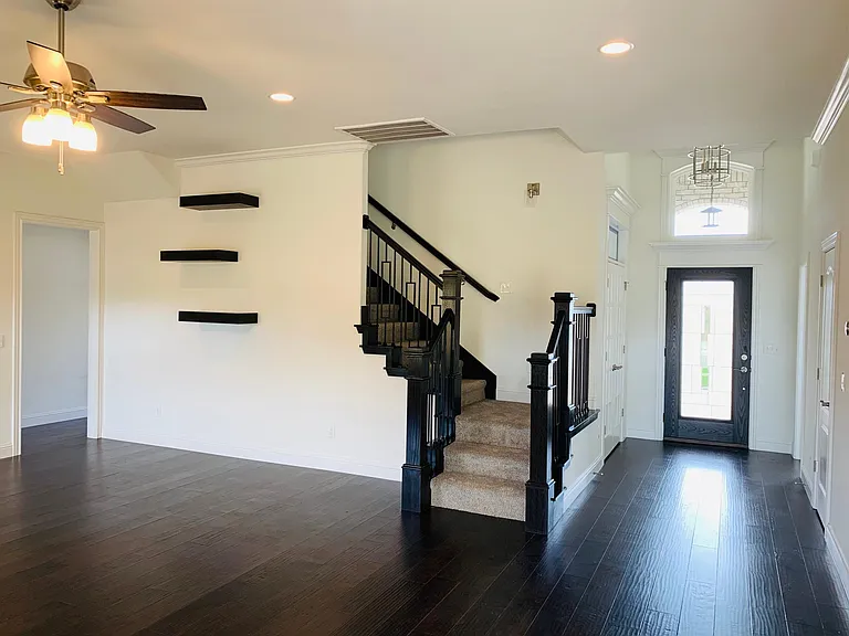 1720 Ella Pl — Photo 7