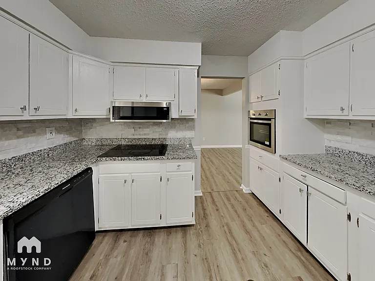 1587 Pintail Rd — Photo 3