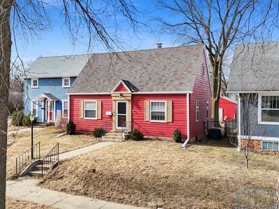 21 S Yale St, Vermillion, SD, 57069