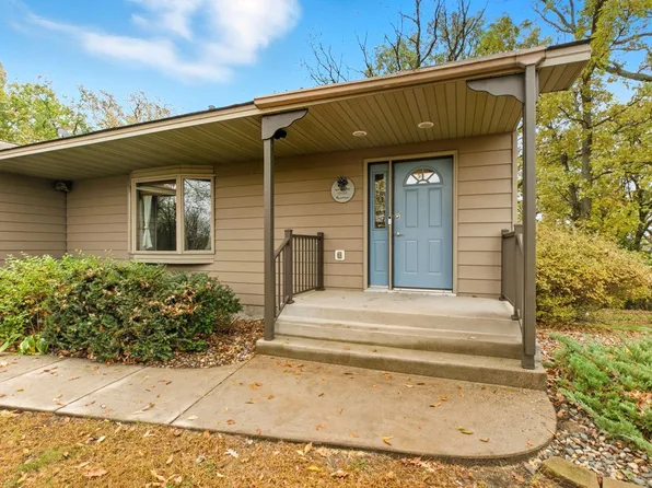 22225 Big Lake Ct, Richmond, MN 56368