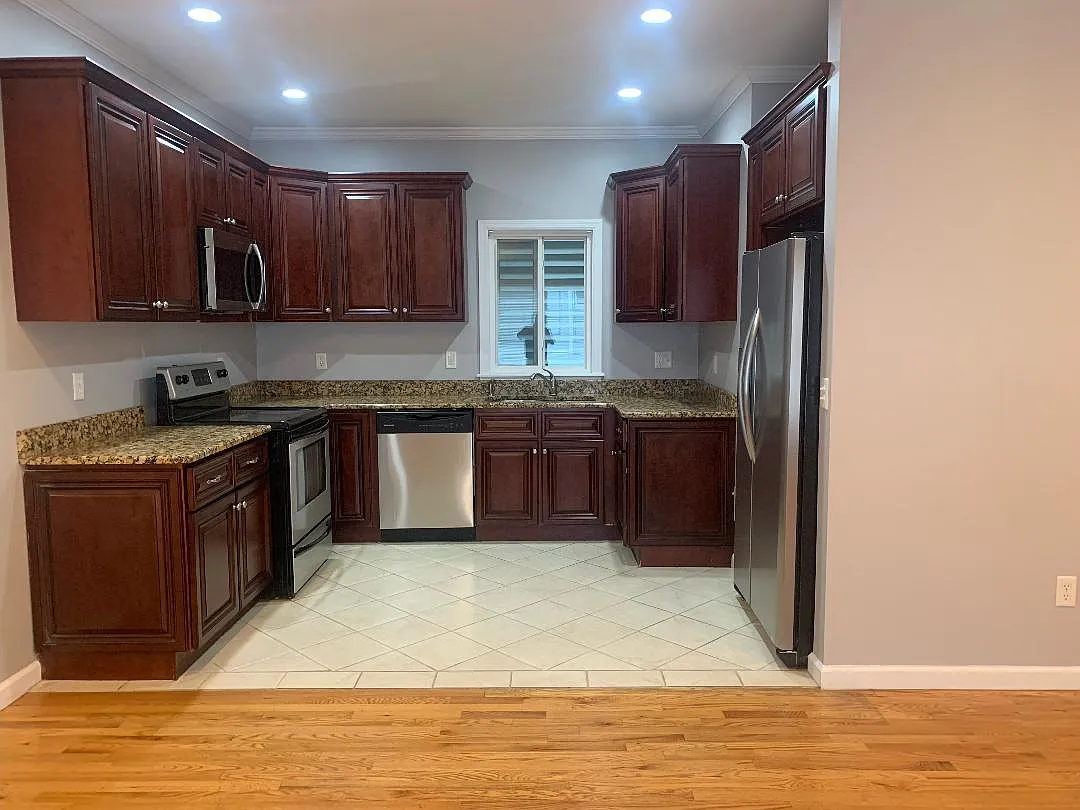 3 bed, 2.5 bath, 1500 sqft, $3,500 — Photo 1