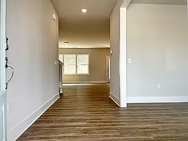 942 Steep Meadow Ln — Photo 2