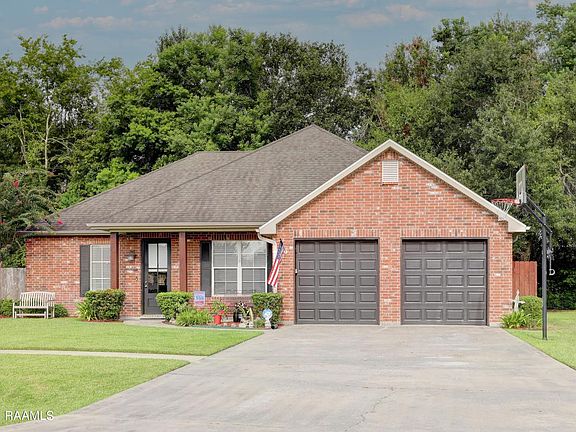 2nd image of 403 Wind Haven Ln
