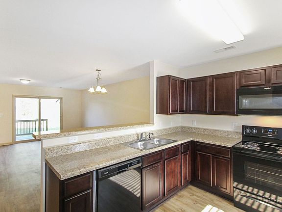 3rd image of 85 Piedmont Pl