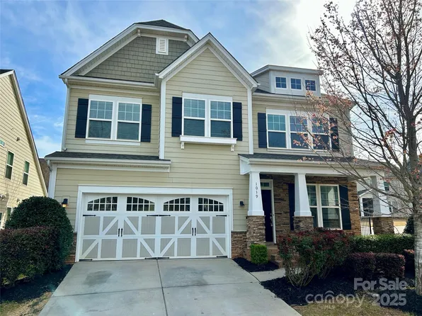 1019 Dunhill Ln, Waxhaw, NC 28173