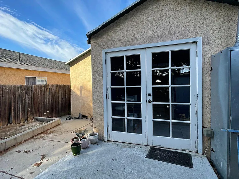 228 S Arizona Ave — Photo 20