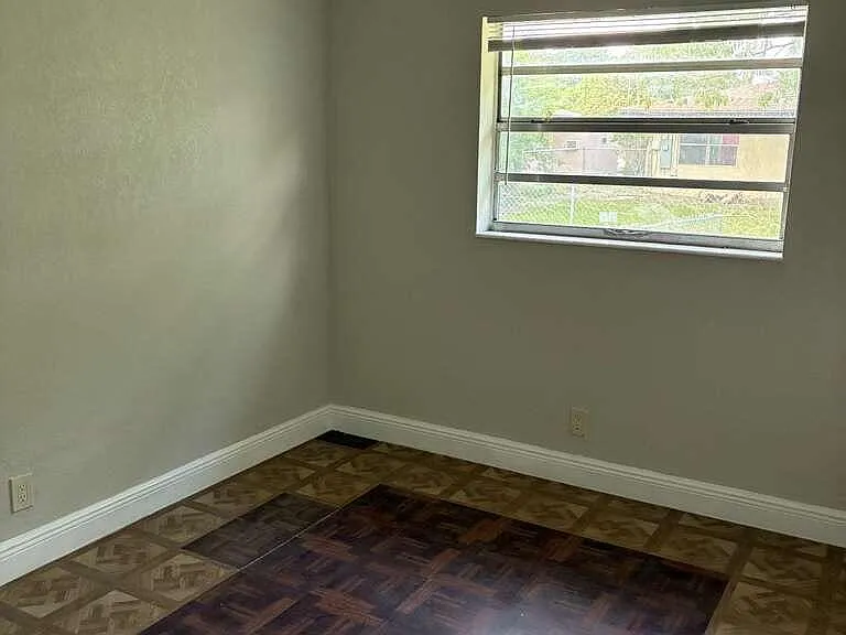 1329 NW 8th Ave #A — Photo 12