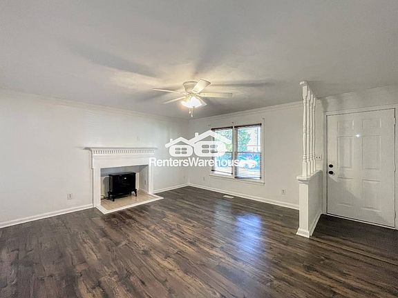 3rd image of 411 Linkenborough Dr
