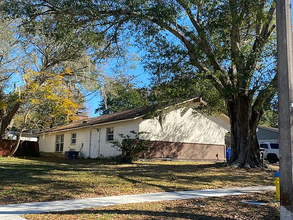 3rd image of 614 Forest Hills Dr
