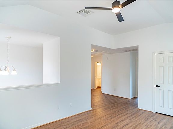 4th image of 16327 Woma Ct