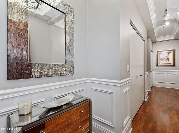 2nd image of 1211 S Prairie Ave APT 806