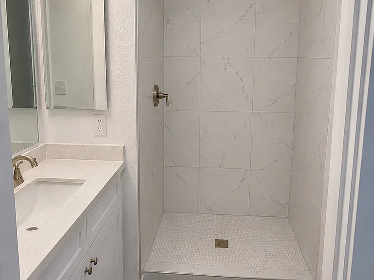 510 W University Dr #101 — Photo 7