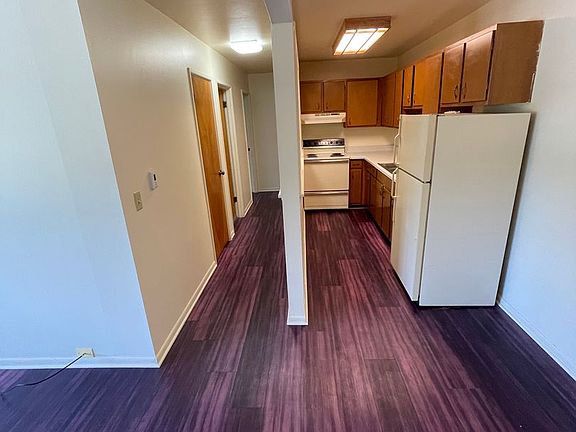 2nd image of 1161 W Carriage Dr #1