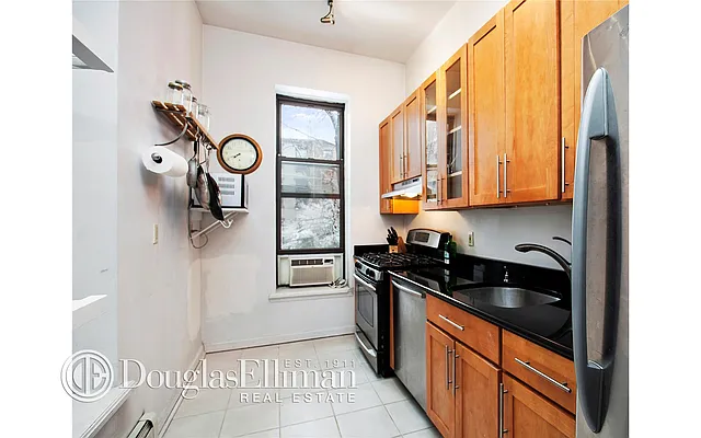 Rented by Douglas Elliman | media 8