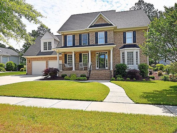 Oversized 2 car garage