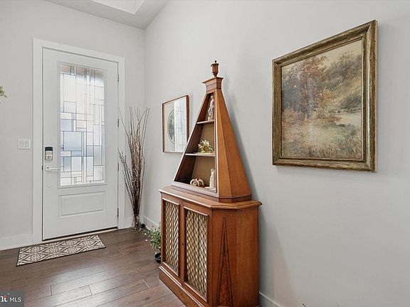 3rd image of 709 Appaloosa Rd