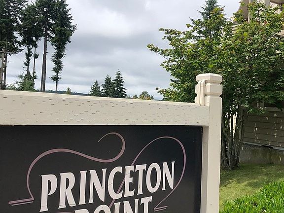 3rd image of 26291 Pennsylvania Ave NE APT 205