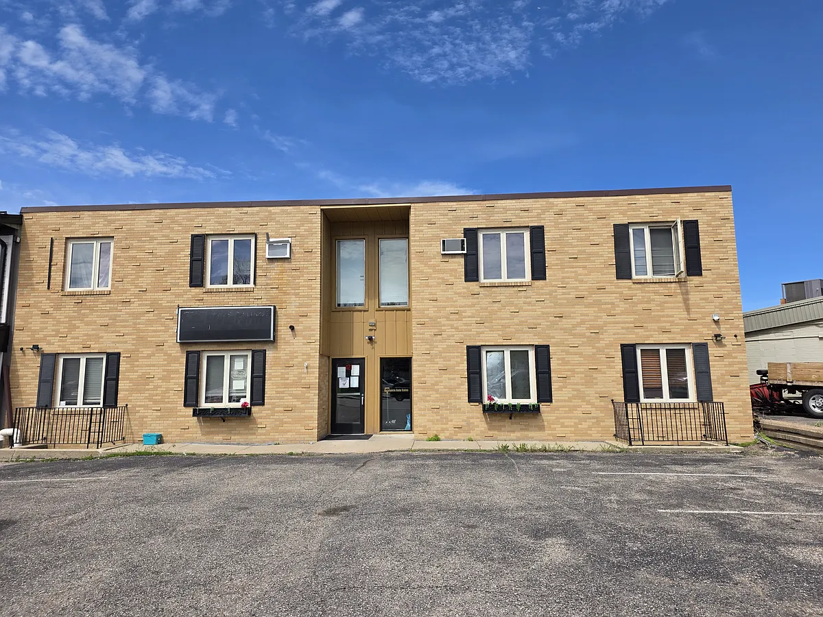 Building Photo - 421 1st Ave E #215