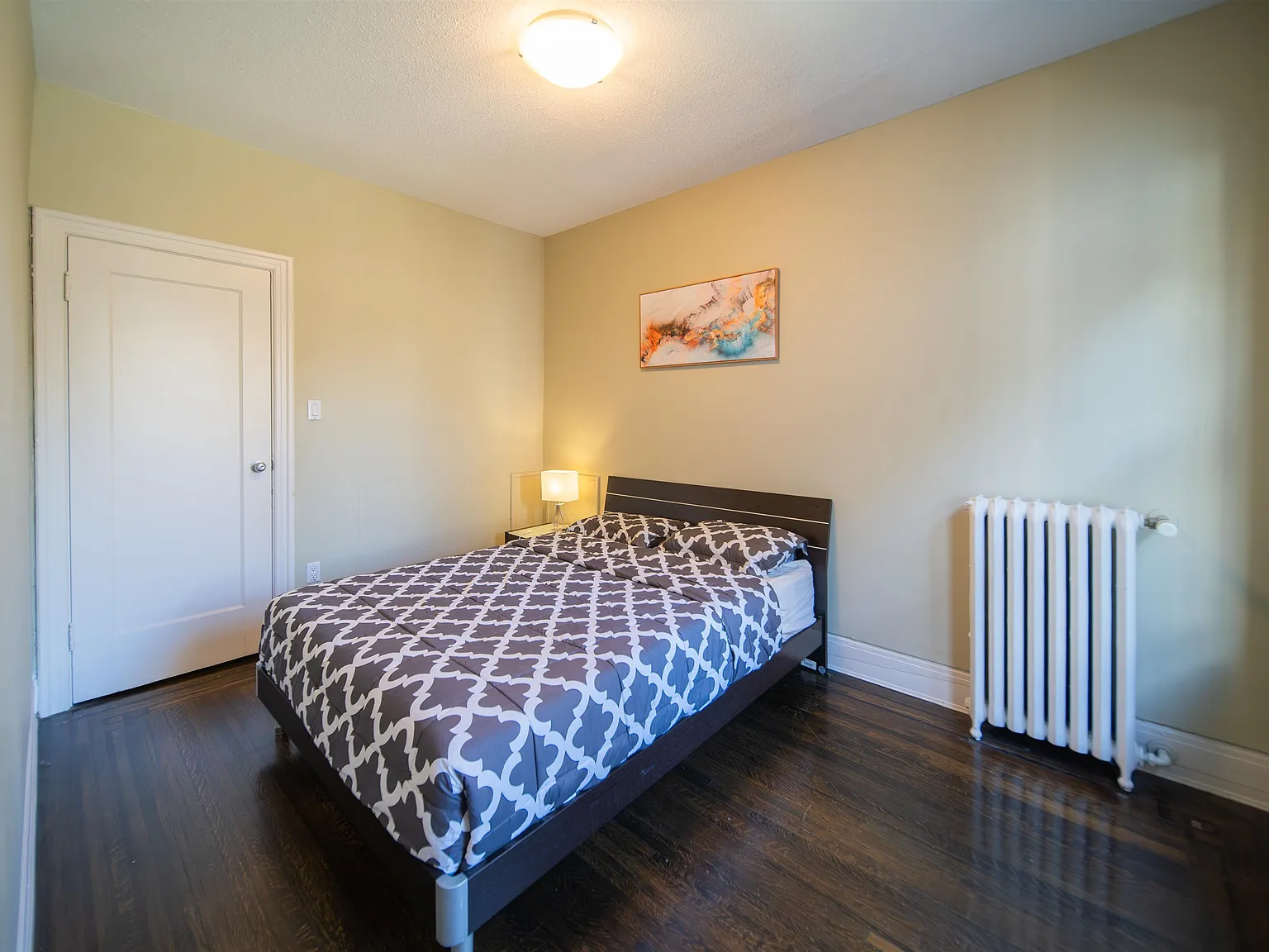 2 bed, 635 sqft, $2,990 — Photo 4