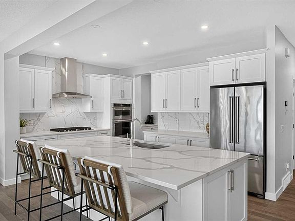2nd image of 648 Legacy Woods Cir SE