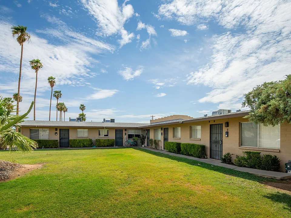 7001 E Wilshire Dr #1