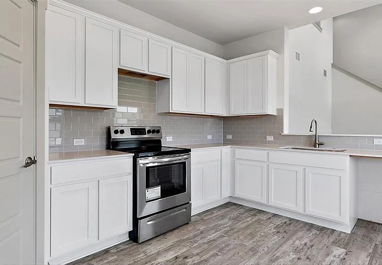 128 New Hampton Way — Photo 7