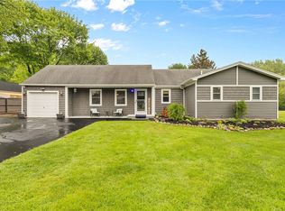 160 Hogan Rd, Fairport, NY 14450