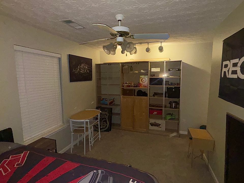 2nd image of 207 Village Square Dr