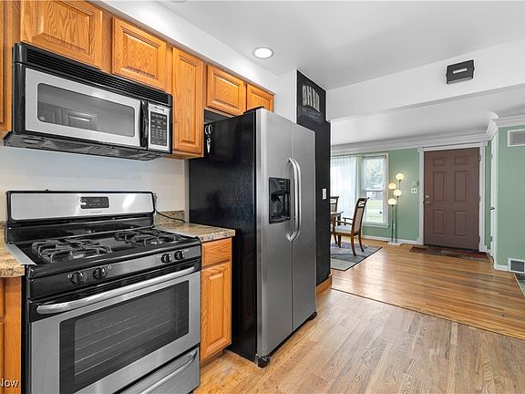 4th image of 37224 Carleen Ave