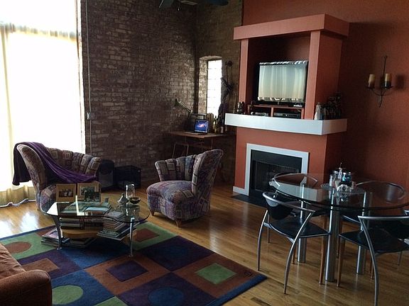 4th image of 1918 S Michigan Ave APT 403