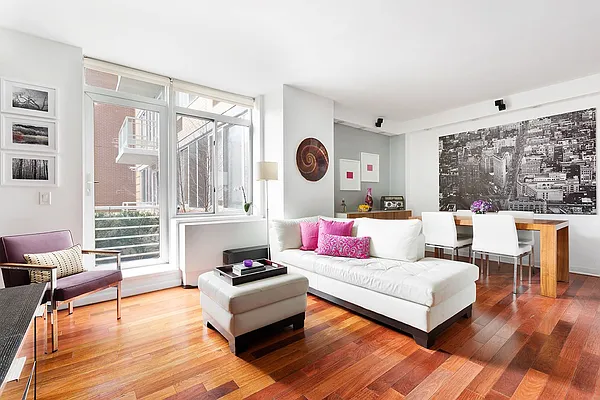 Sold by Compass | media 1