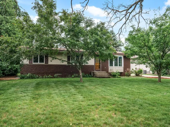 436 Tanglewood Dr, Shoreview, MN 55126