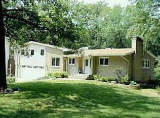 24 Woodley Rd, Rock Island, IL 61201