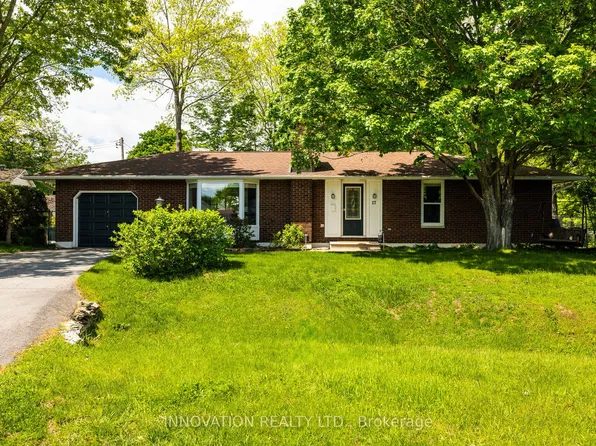 17 Cobblestone Ct, Ottawa, ON K0A 3P0