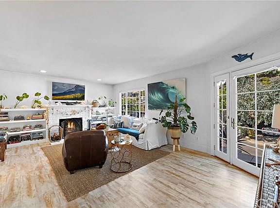 2nd image of 25186 Manzanita Dr