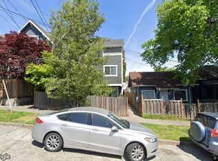 916 N 74th St APT C, Seattle, WA 98103