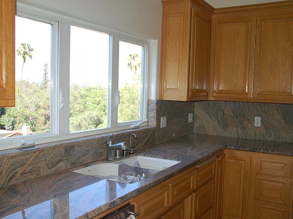 2nd image of 818 Oneonta Dr