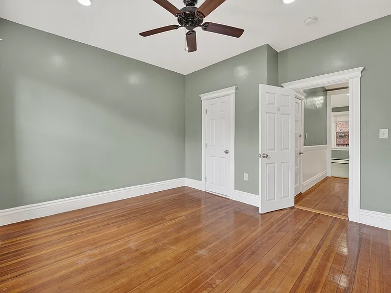 129 Harrishof St #3 — Photo 11