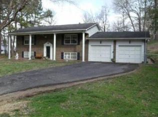 115 Davis Dr, Harriman, TN 37748