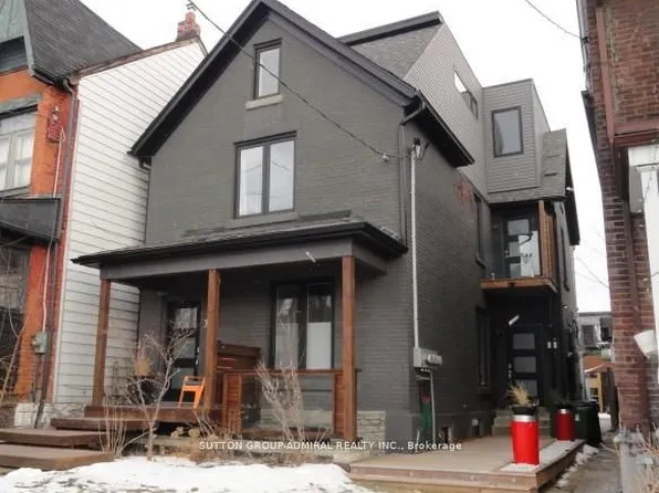 33 Edwin Ave, Toronto, ON M6P 3Z5