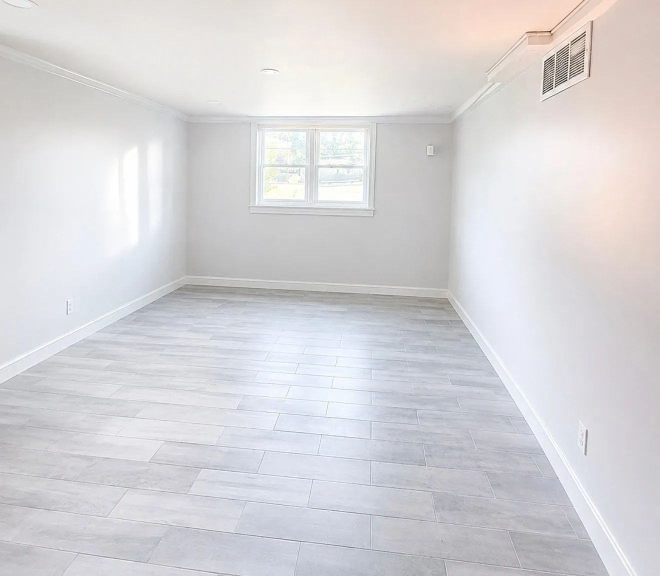 Brand New Basement Apartment for Rent in Marietta With Utilities Included! — Photo 1