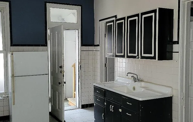 3115 S Shields Ave #1R — Photo 8