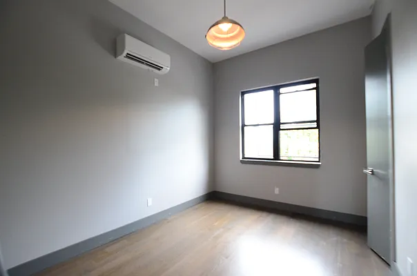 Rented by Miron Realty Group | media 31