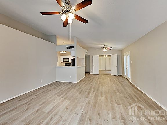 3rd image of 2806 Galemeadow Dr