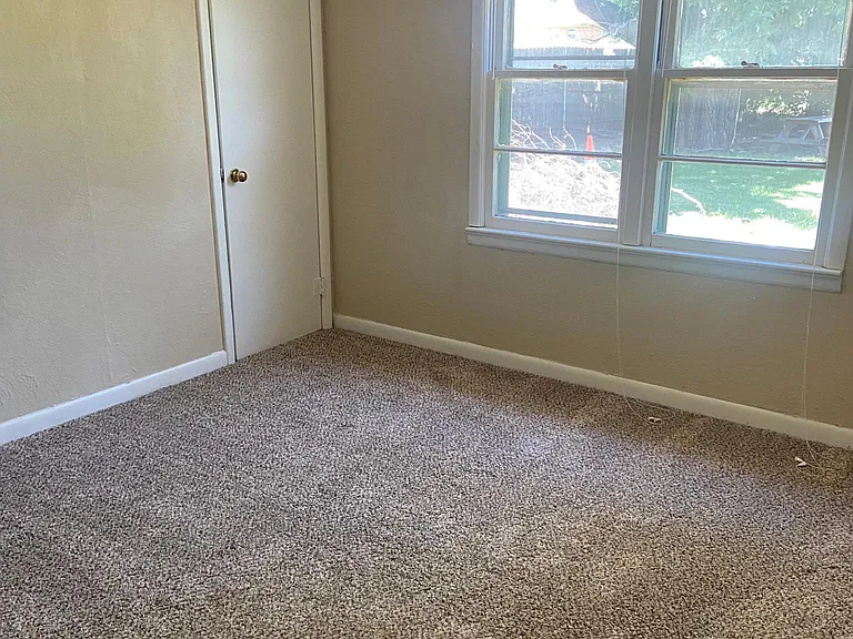 3313 NW Atlanta Ave — Photo 2