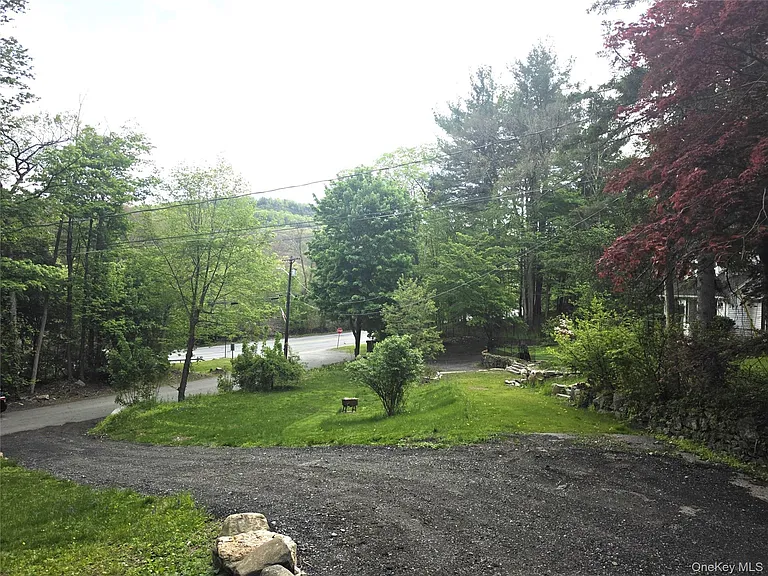 7 Stone Ridge Rd — Photo 27