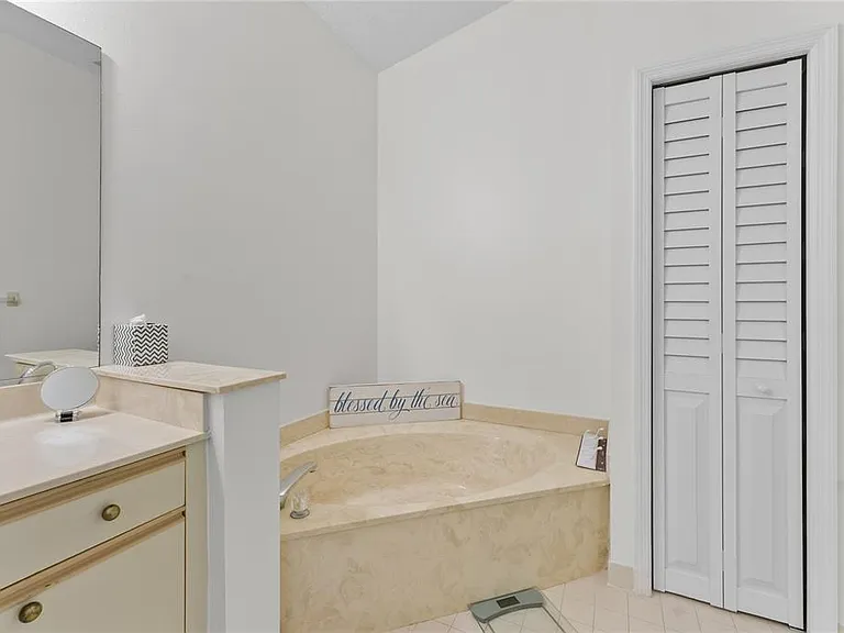 1714 Starling Dr #201 — Photo 21
