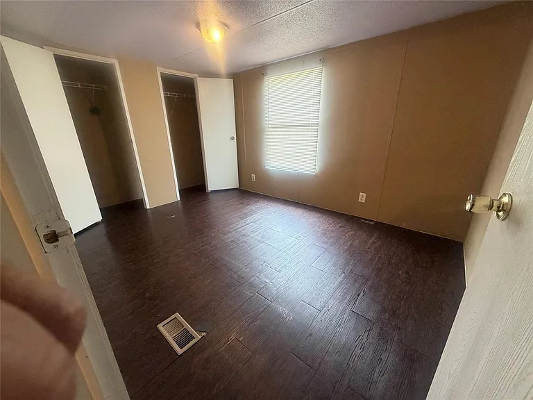 601 Clear Lake Rd #D — Photo 9