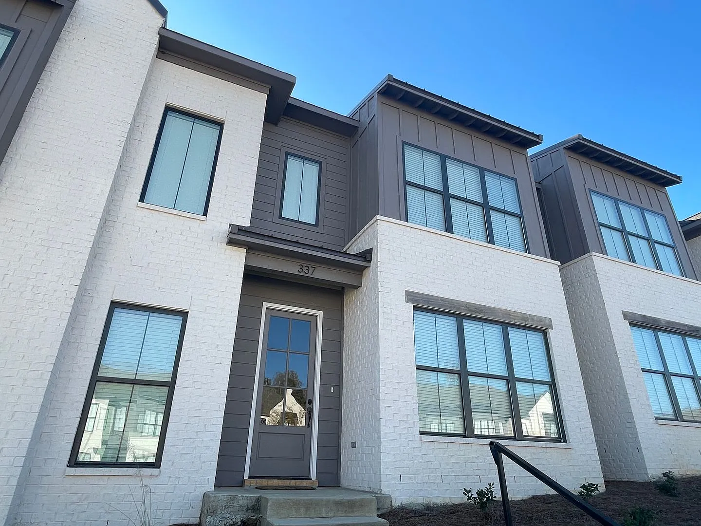 3bd/3.5ba For Rent In Stillwater — Photo 1